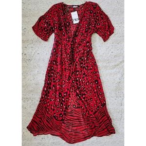 ZARA The Abbey Shirt, Red & Blk Animal Print, NWT Size M